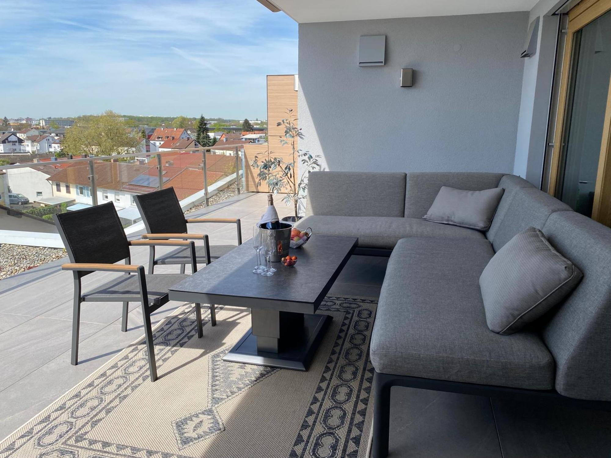 Penthouse Apartment Mit Alpenblick Фридрихсхафен Екстериор снимка